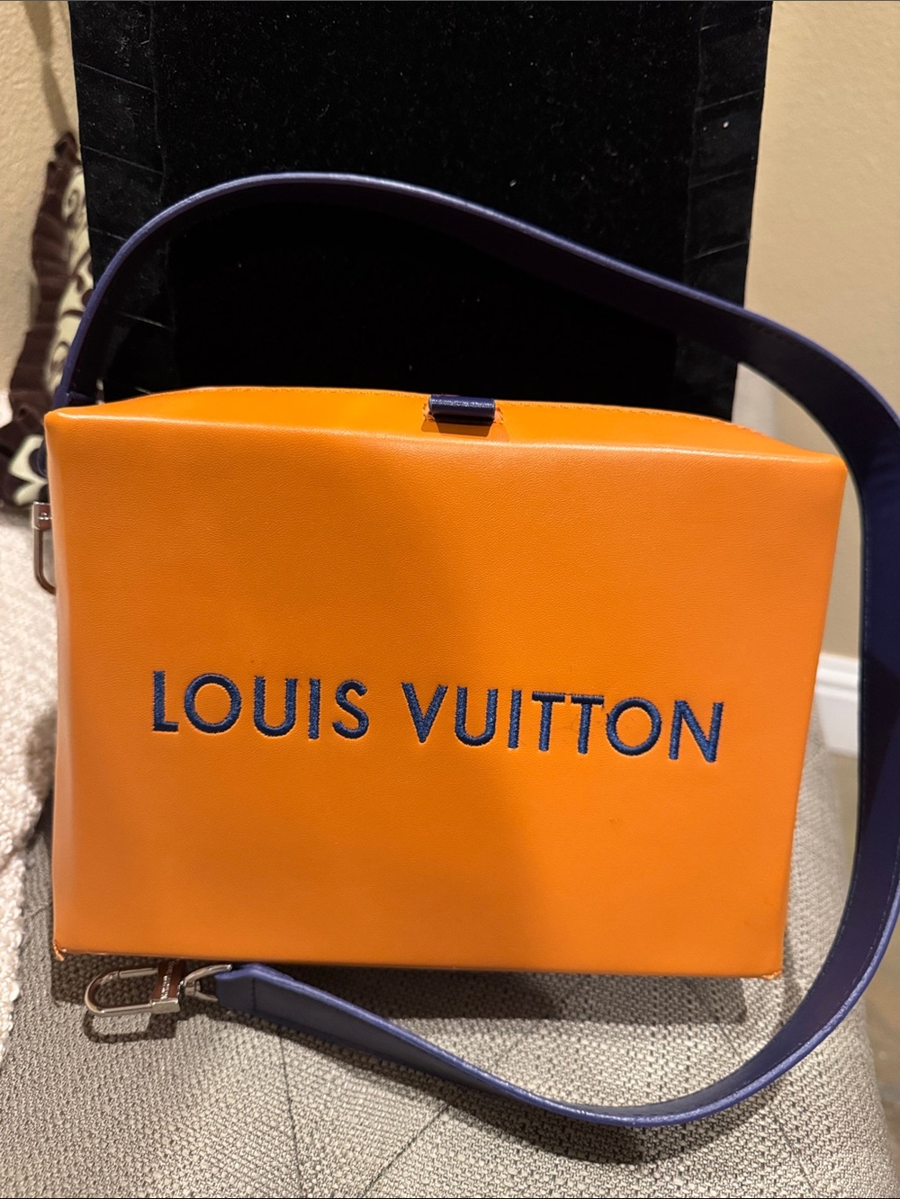 Louis Vuitton Shopper Clutch
